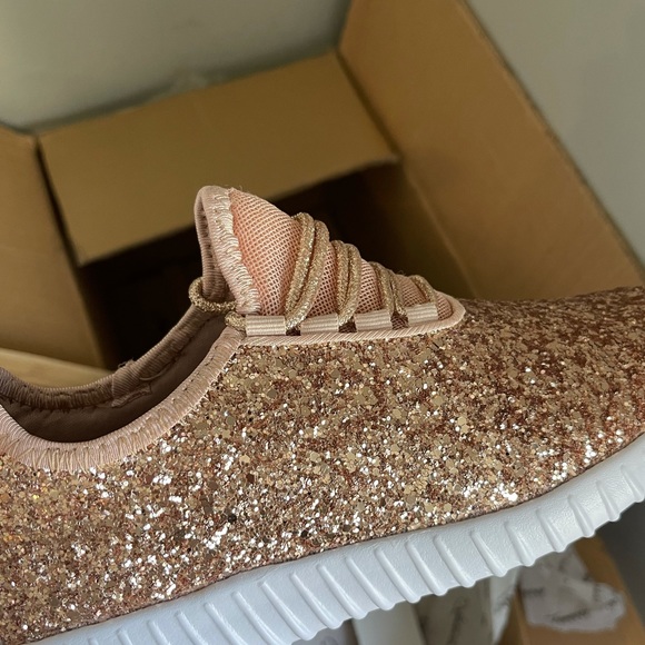 ROSE GOLD | Lightweight glitter fashion sneakers - Picture 4 of 4